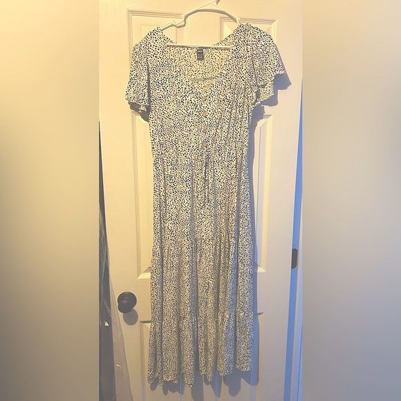 Long white with black spots short sleeve dress. - Picture 1 of 3